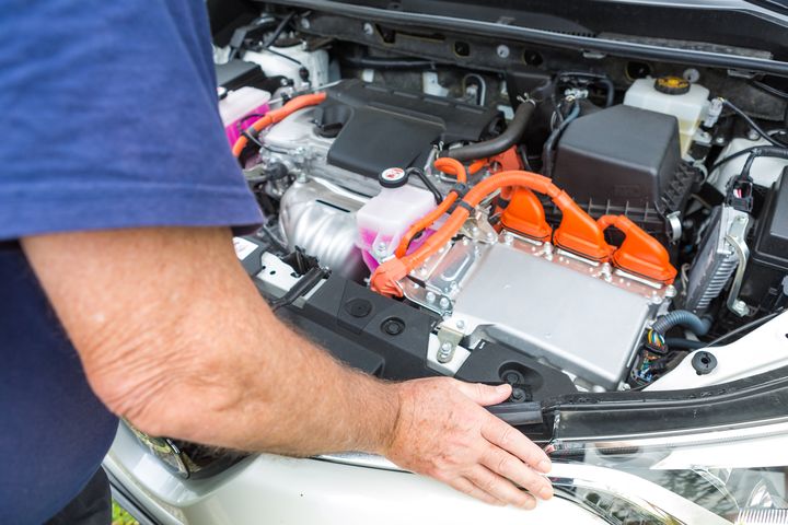 Hybrid Maintenance In Indianapolis, IN Hybrid Maintenance In Indianapolis, IN